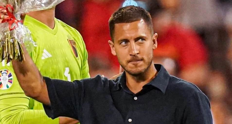 Hazard đã từng khoác áo số 10 cho đội tuyển Bỉ trong một số trận đấu